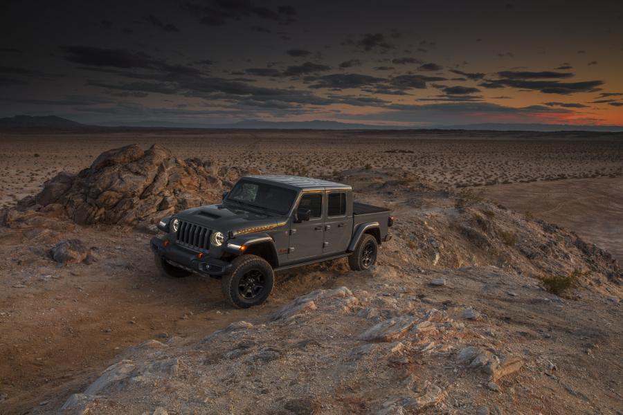  Jeep Gladiator Mojave (JT) 2020 года  (NA) (фото 12 из 58)